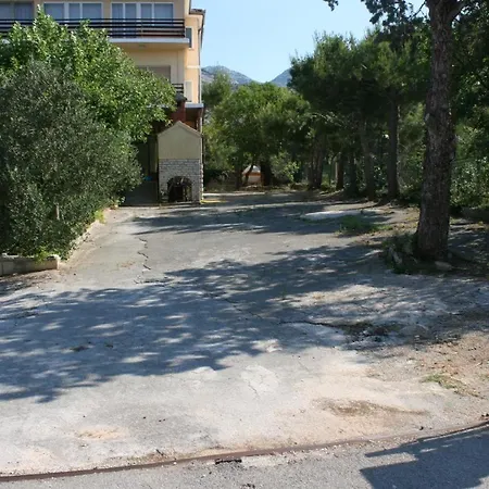 Guest house Triple Starigrad 6637d