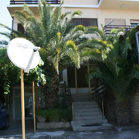 Gasthuis Triple Starigrad 6637d Starigrad Paklenica